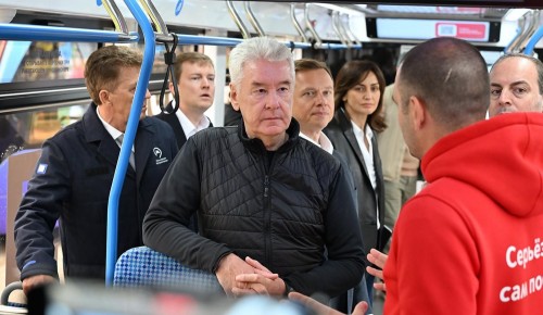 Сергей Собянин стал первым пассажиром беспилотного трамвая