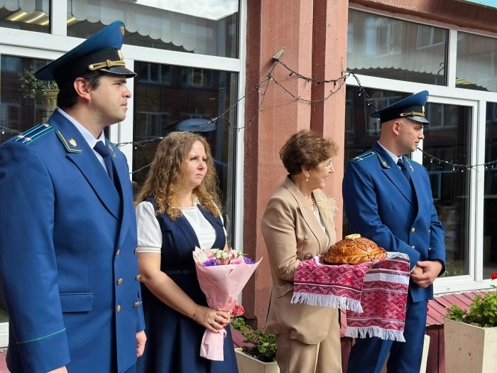 В школе №117 отметили 1 сентября
