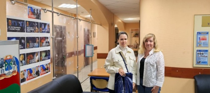В управе Теплого Стана провели выдачу наборов в рамках акции «Соберем ребенка в школу»