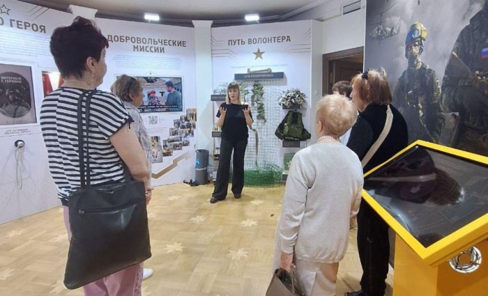 Во флигеле усадьбы на Перекопской проходит выставка, посвященная участникам СВО