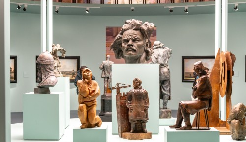 Шедевры о столице: уникальные работы приехали в Москву из Санкт-Петербурга