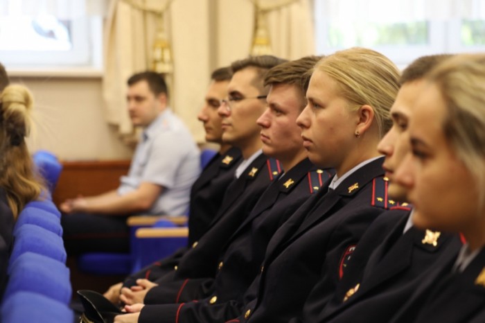 В УВД по ЮЗАО прошла встреча с выпускниками Московского университета МВД России имени В. Я. Кикотя