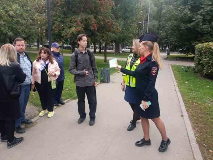 Сотрудники Госавтоинспекции юго-запада Москвы провели профилактическое мероприятие в рамках акции «Родительский патруль»