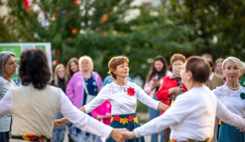 Айкидо и песни о Москве: в Черемушках объединили спорт и творчество в День города