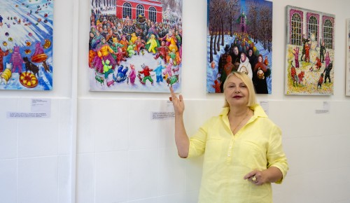 Воронцово на холсте: в зале Варги проходит выставка картин в стиле волшебного романтизма