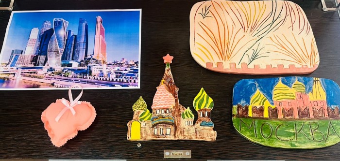 Выставка ко Дню города открылась в реабилитационном центре «Южное Бутово»