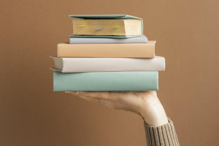 В школе № 1245 стартовала акция «Дарите книги с любовью»