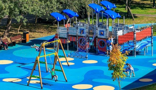 Собянин: Основные работы по благоустройству дворов в этом году завершены