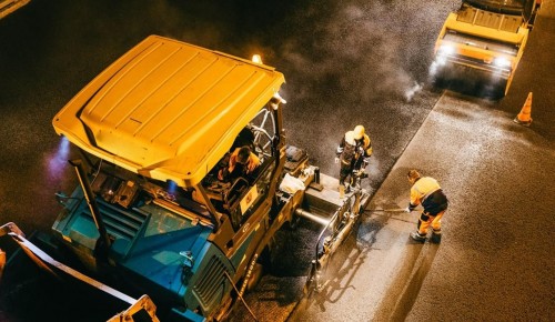 В ЮЗАО обновят около 530 тысяч квадратных метров асфальта