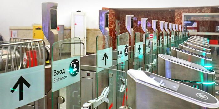 Оплата по биометрии заработала на всех турникетах станций «Профсоюзная» и «Академическая» Калужско-Рижской линии