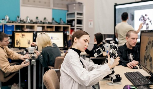 Предпрофессиональные классы открыты более чем в 70% школ Москвы — Собянин