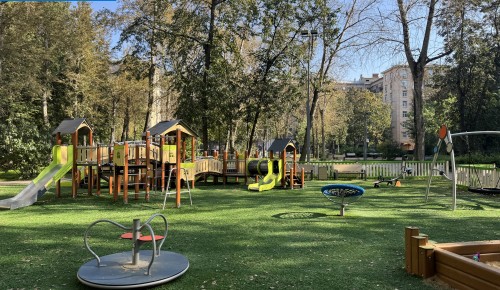 Завершено благоустройство 14-го квартала Ломоносовского района