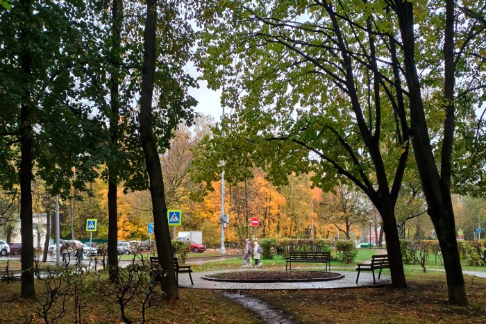 Бабье лето на стопе: Когда в столицу вернутся теплые дни?