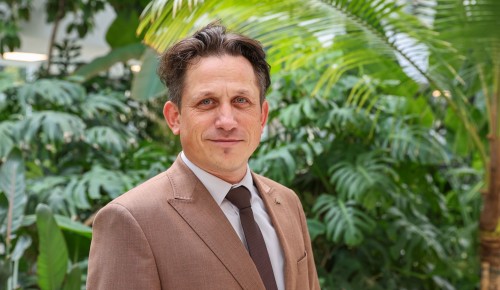 Педагог Московского дворца пионеров одержал победу в престижном конкурсе «Сердце отдаю детям»