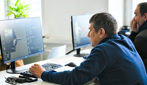 Собянин: 15 практико-ориентированных обучающих курсов открыли для ветеранов СВО