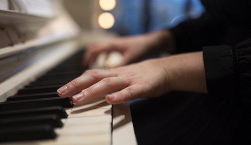 Концерт «Романсы и арии» пройдет в галерее «Нагорная»