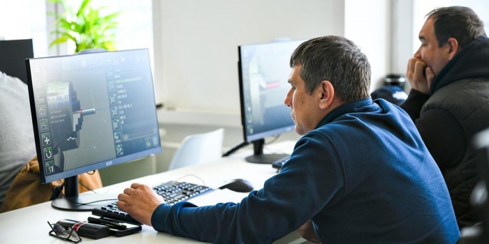 Собянин: 15 практико-ориентированных обучающих курсов открыли для ветеранов СВО