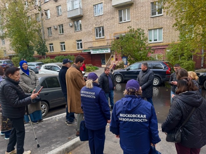 В Ломоносовском районе провели обход территории