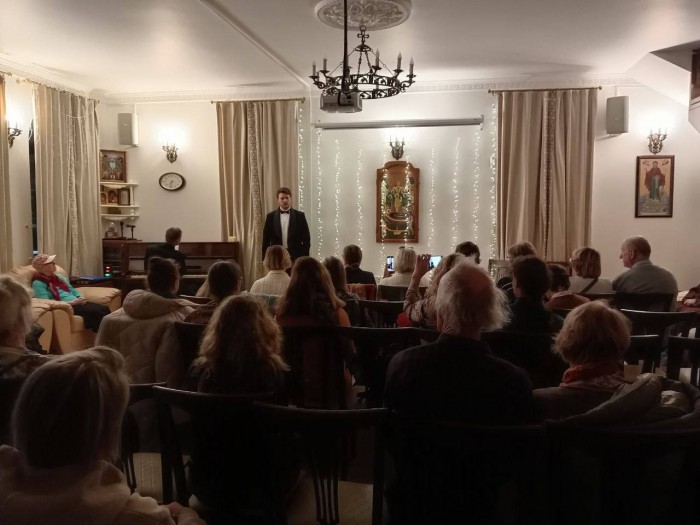 В храме Всех преподобных отцев Киево-Печерских открыли сезон «Музыкальной гостиной»