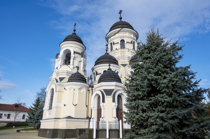 В храме Святых Праведных Симеона Богоприимца и Анны Пророчицы помолились об успехах в учебе воспитанников воскресной школы