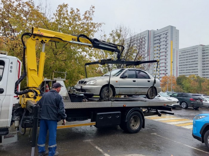 С улиц Профсоюзной и Островитянова эвакуировали два БРТС
