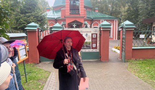 Язык веера и ананасы под сапогом: как прожить день помещика в усадьбе Воронцово