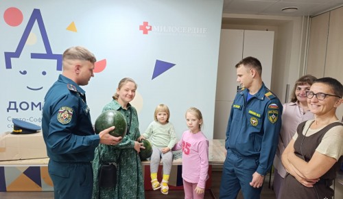 Свято-Софийский социальный дом посетили сотрудники Управления по ЮЗАО ГУ МЧС России по г. Москве