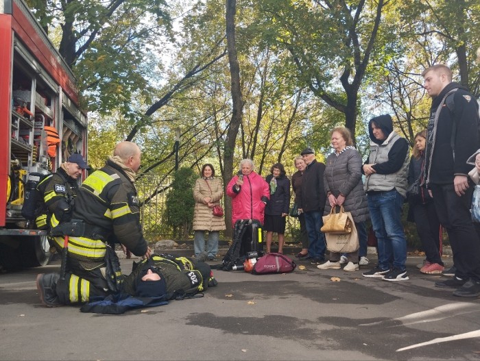 Специалисты ГОЧСиПБ организовывают для жителей Юго-Западного округа занятия по первой помощи