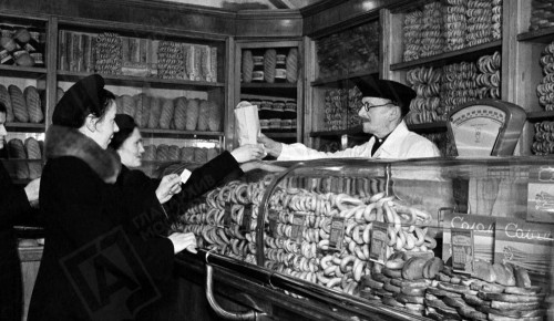 Жители ЮЗАО могут ознакомиться с виртуальной выставкой о хлебе от Главархива