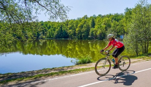 В Котловке незрячие и слабовидящие спортсмены готовятся к победам на велотреке