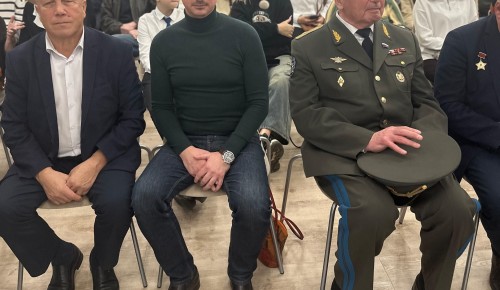 В Ломоносовском районе состоялась презентация сборника школьных сочинений «Страницы Великой Победы»