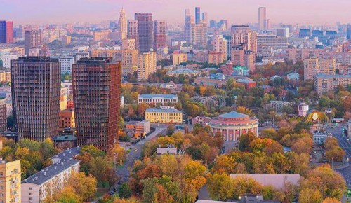Собянин: В бюджете Москвы заложены средства на реализацию 13 госпрограмм