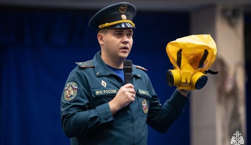 Сотрудники МЧС провели лекцию для сотрудников Большого Московского Цирка