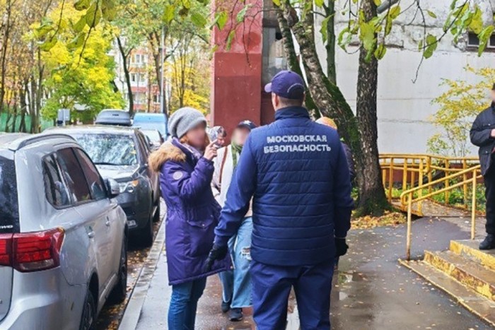 Незаконные жильцы выселены из квартиры сироты в Некрасовке