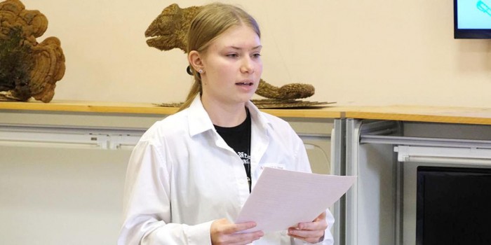 Ученица школы №1948 представила исследование для экспедиции в Африку