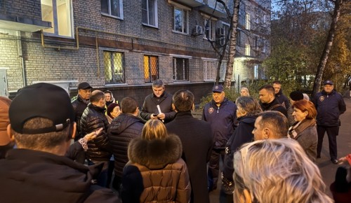 На ул. Панферова в Ломоносовском районе восстановят неработающие опоры освещения