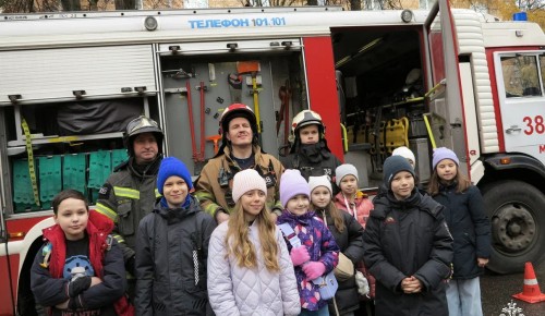 Очередное занятие в рамках акции «Знать, чтобы спасти» прошло в библиотеке № 183 имени Данте Алигьери