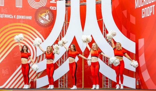 Жители ЮЗАО могут заниматься чир-спортом бесплатно в «Самбо-70»