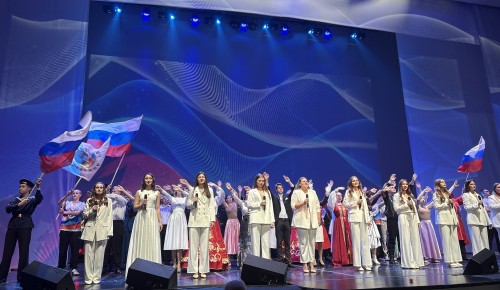 Студенты Губкинского университета реконструировали историю объединения народов России