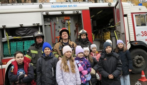 Очередное занятие в рамках акции «Знать, чтобы спасти» прошло в библиотеке № 183 имени Данте Алигьери