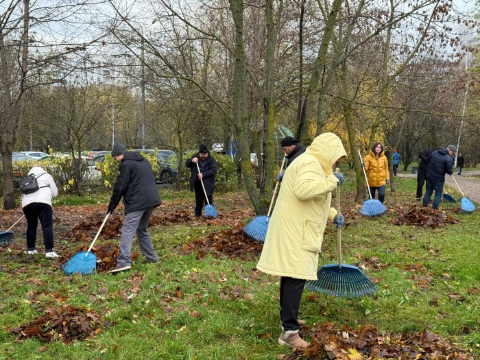 В районе Коньково состоялся традиционный осенний субботник