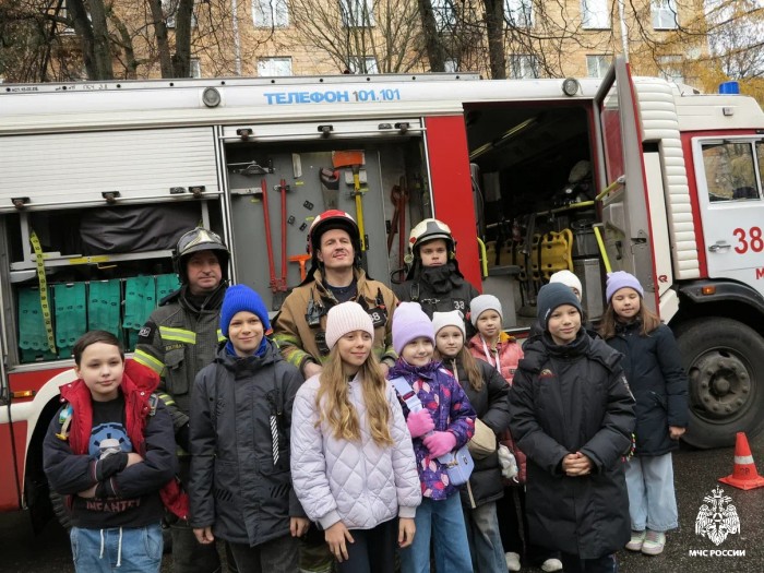 Очередное занятие в рамках акции «Знать, чтобы спасти» прошло в библиотеке № 183 имени Данте Алигьери