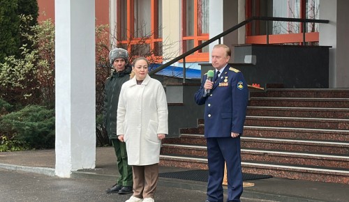 В школе №1492 кадеты прошли торжественным маршем в честь парада 1941 года