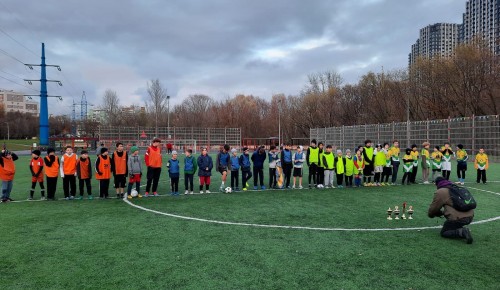 В Котловке успешно прошел футбольный турнир в честь Дня народного единства