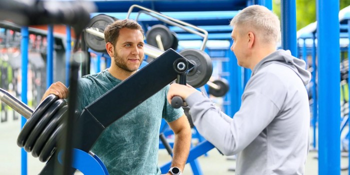 На ул. Академика Волгина завершился капитальный ремонт спортивного клуба «Гладиатор»