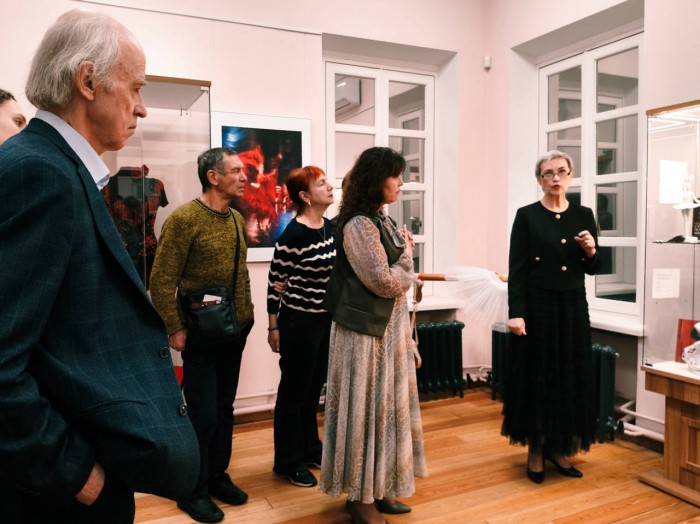 Усадьба Воронцово приглашает 8 ноября на экскурсию по выставке «Балетная пластика. Посвящение Майе Плисецкой»