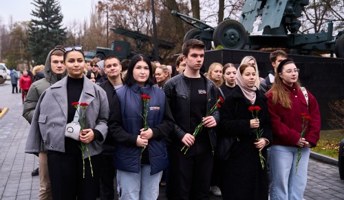 В Москве более 280 тысяч человек познакомились с экспозициями выставки «Истории ратных династий»