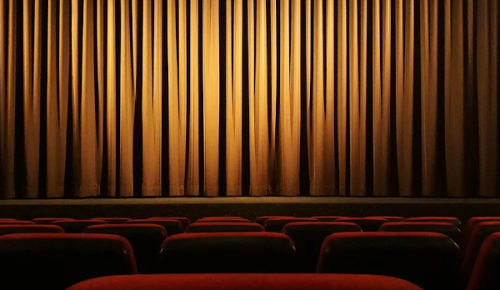 Киноклуб «Эльдар» 16 ноября приглашает на спектакль «Горе от ума»