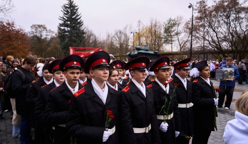В Москве более 280 тысяч человек познакомились с экспозициями выставки «Истории ратных династий»