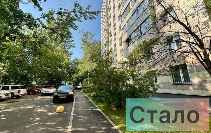 Двор на ул. Обручева преобразился после благоустройства